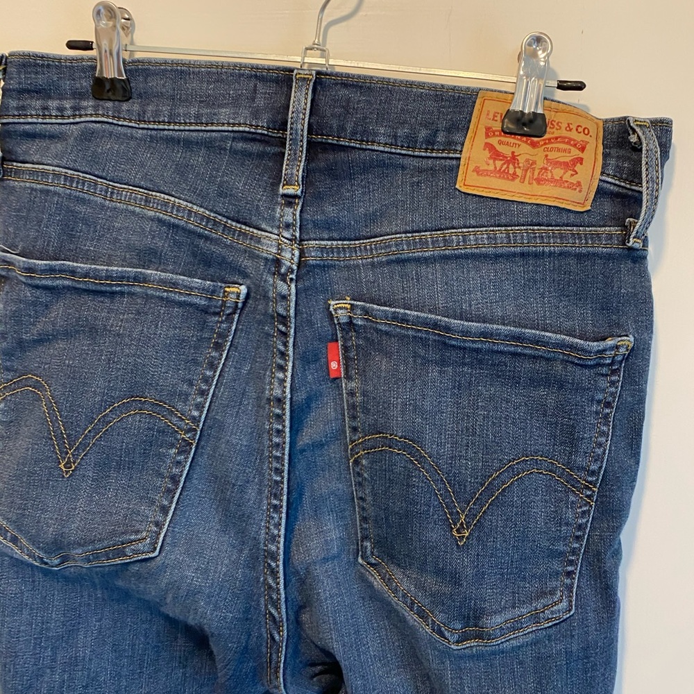 Levi’s mile high super skinny jeans. Size 30.